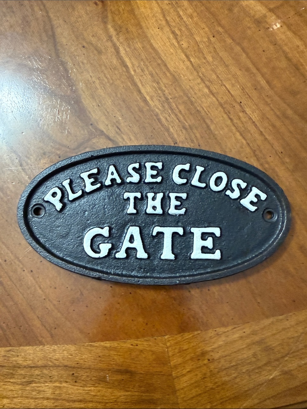 Please Close The Gate Oval Cast Iron Sign - Black & White
